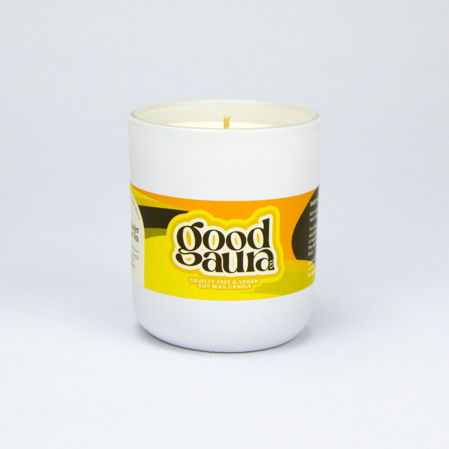 Fresh Ginger & Green Tea | White Curved Large Vegan Glass Refillable Candle